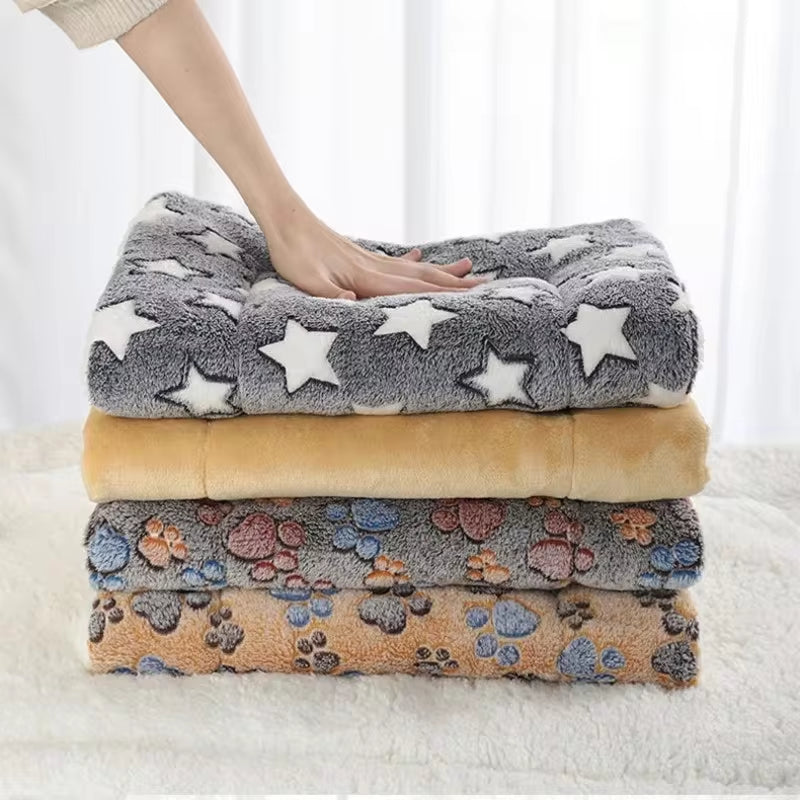 Reversible Flannel Pet Blanket & Crate Mat, image 4 of 13