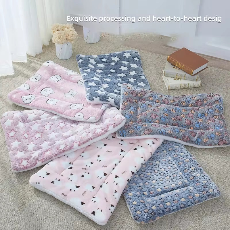 Reversible Flannel Pet Blanket & Crate Mat